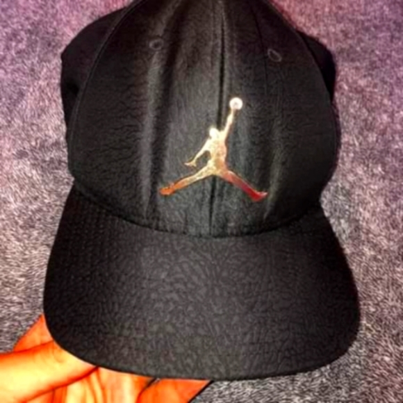 Jordan Jumpman black/ metallic gold - Picture 1 of 4